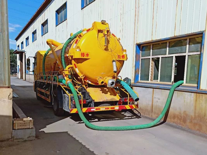 宝华厂区化粪池清理